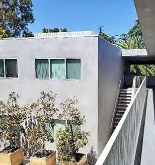 Small Balance Multifamily 18 Small Balance Multifamily - 1346 N Laurel 308X328 1